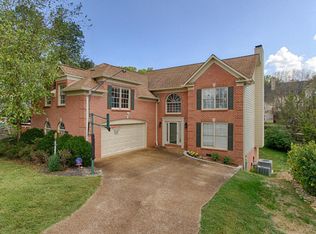 8708 Paxton Grove Ln, Knoxville, TN 37922