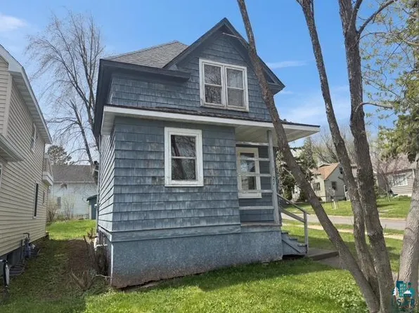1127 N 46th Ave E, Meadowlands, MN 55804