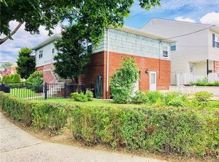 3276 Country Club Rd, Bronx, NY 10465