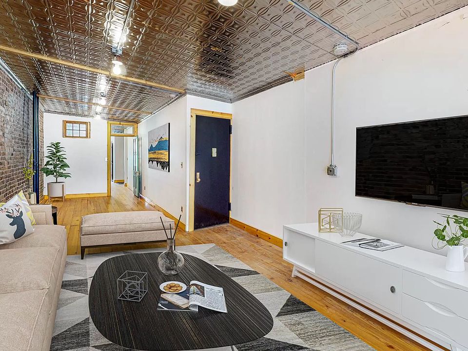 1st image of 430 W 46th St APT 3E