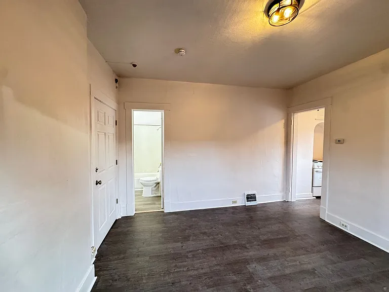 1411 W 9th Ave #C — Photo 4