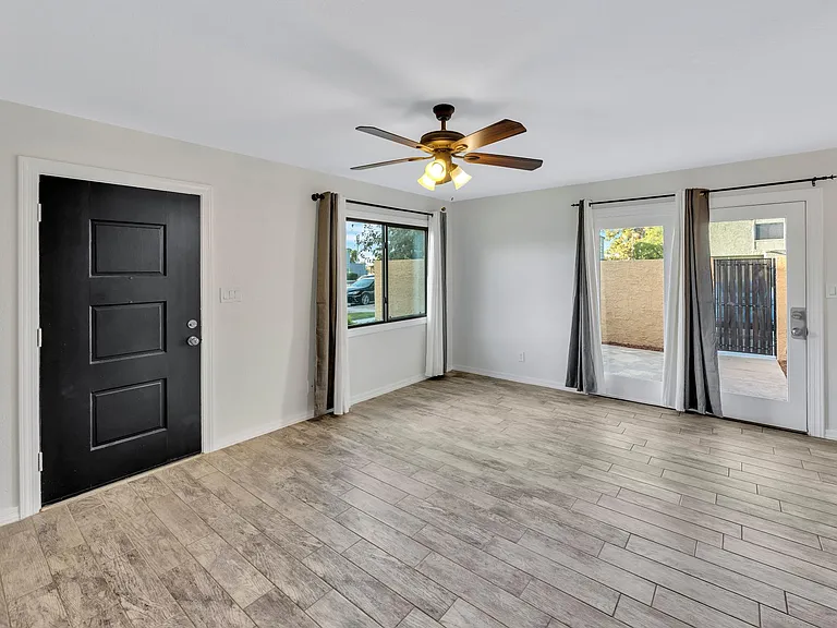 5307 W Sheena Dr — Photo 7