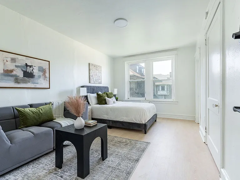 Belmont Place — Photo 17
