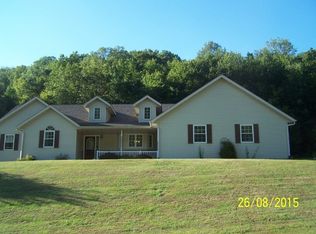 E2830 Bluebird Dr, Bear Creek, WI 53556