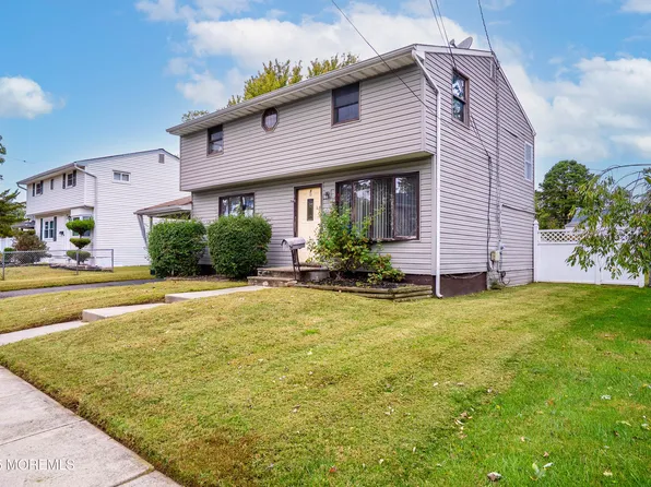 9 Scholer Drive, Union Beach, NJ 07735