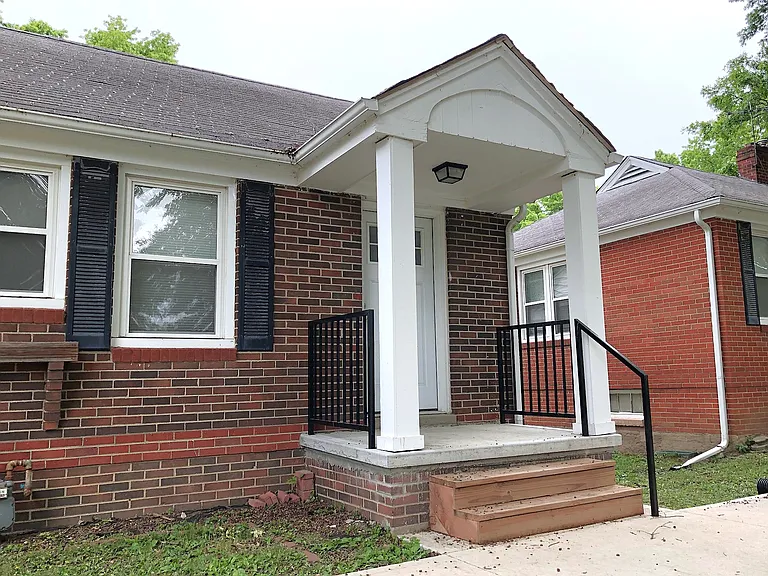 770 Ottawa St — Photo 9