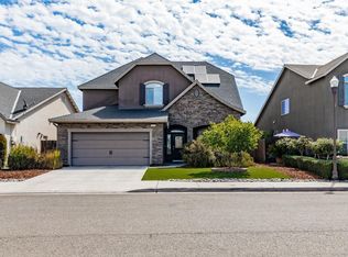 2083 Soledad Ave, Clovis, CA 93619