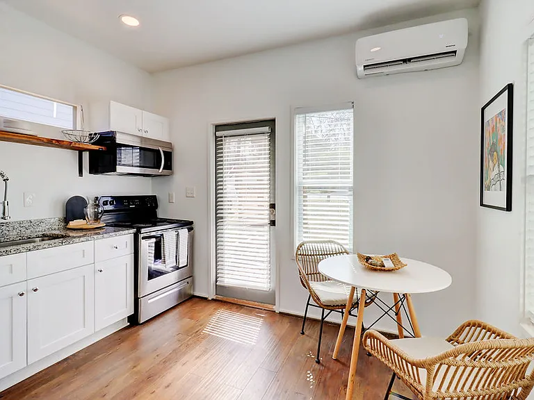 51 Bowen Ave SE — Photo 6