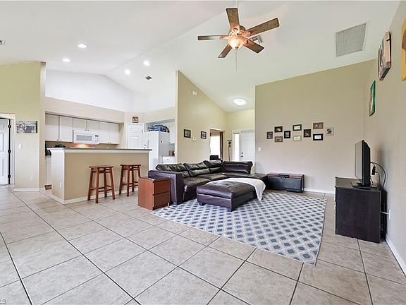5th image of 2612 19th St Unit 12