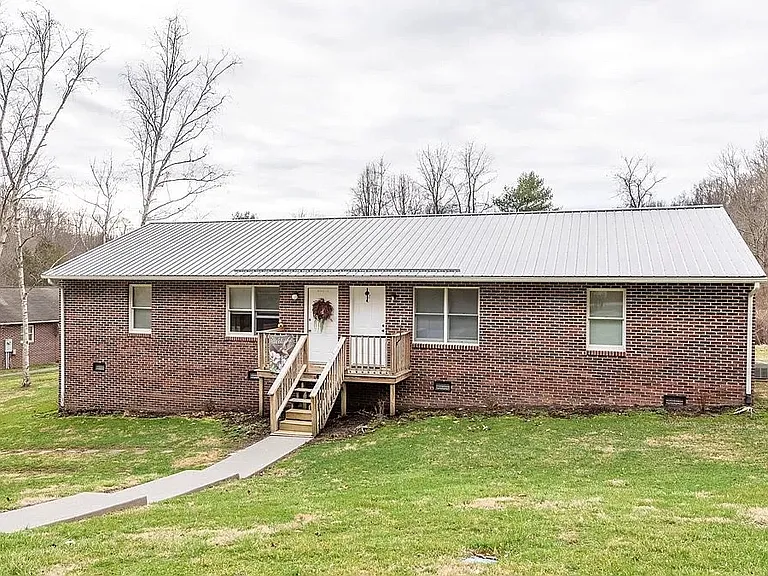 31313 Amherst Cir #4 — Photo 6