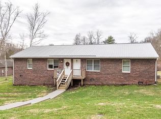 31303 Amherst Cir UNIT 1, Glade Spring, VA 24340