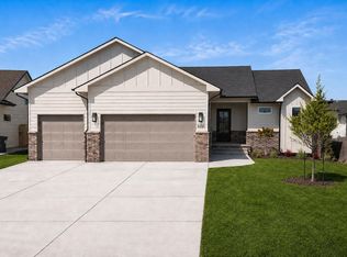 5881 N Saint Paul Ct, Wichita, KS 67204