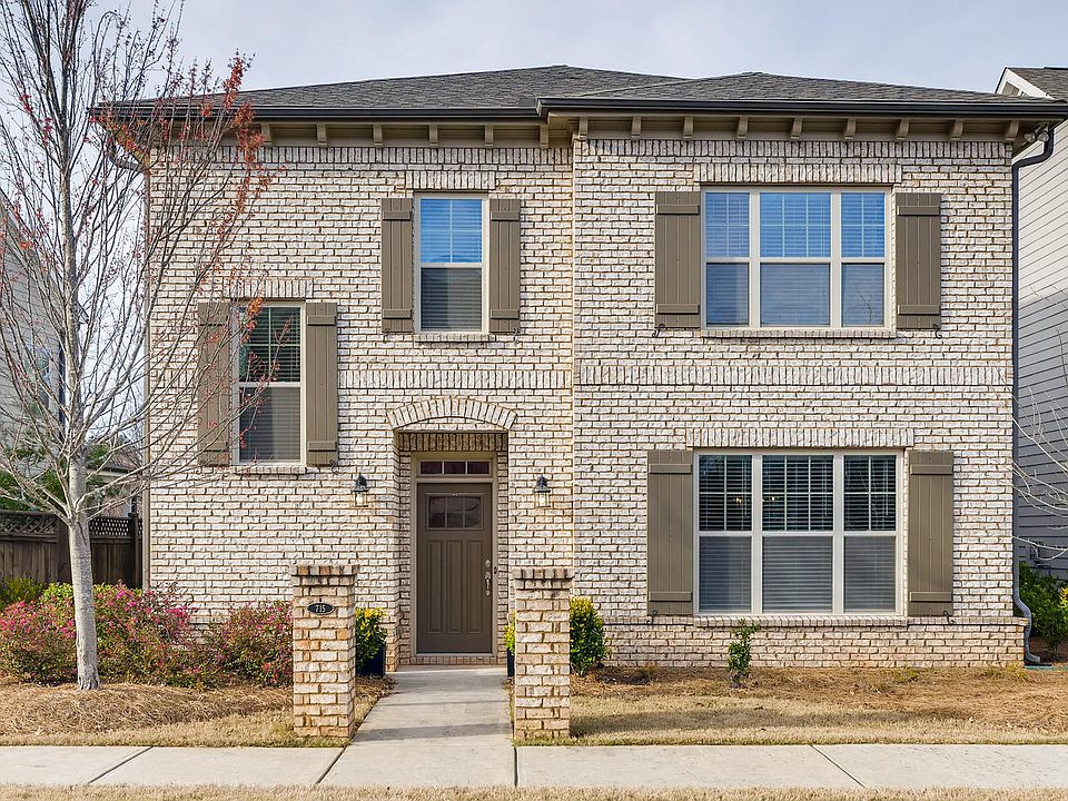 1st image of 715 Park Manor Dr SE