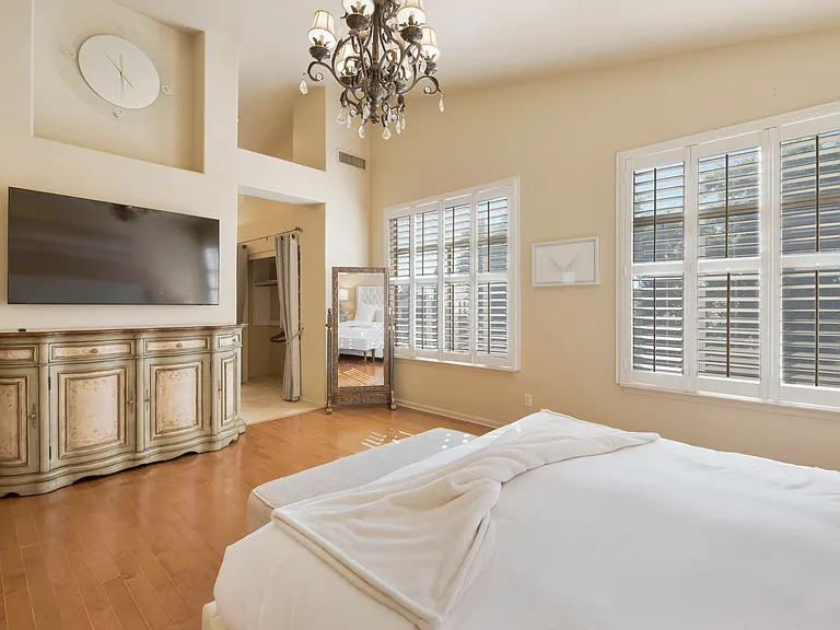 6419 E Betty Elyse Ln — Photo 24