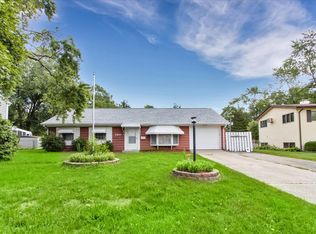 180 Boulder Hill Pass, Montgomery, IL 60538