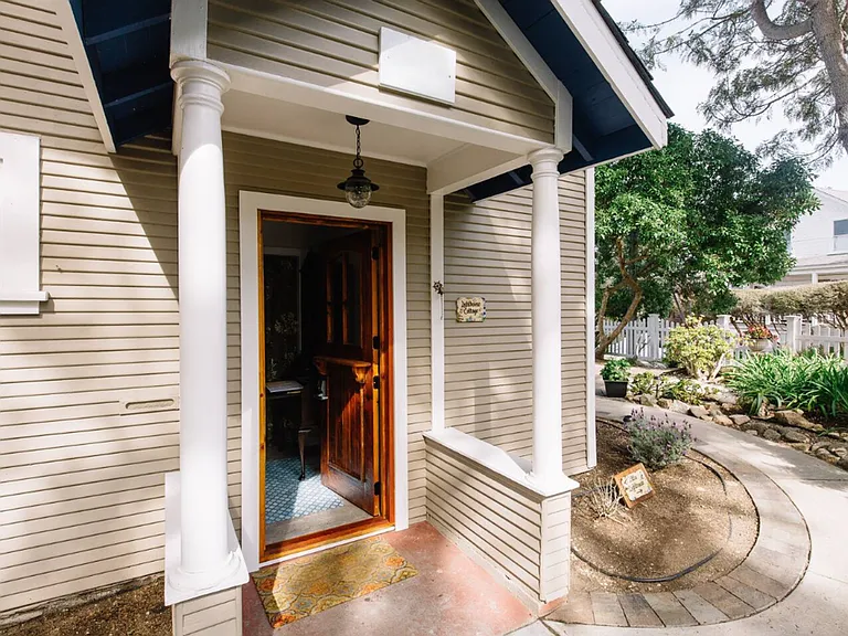 322 Lighthouse Ave #A — Photo 33