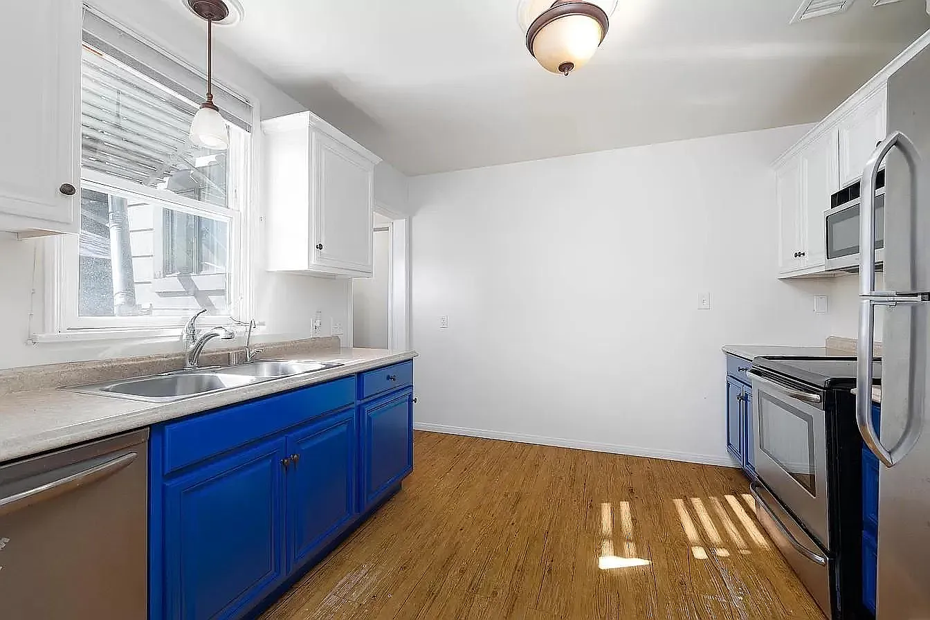 4 bed, 1550 sqft, $3,595 — Photo 3