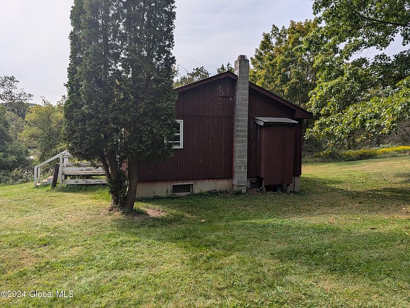 3rd image of 573 Otter Creek Road