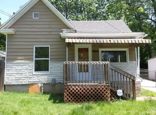 2512 N Summit Ave, Springfield, MO 65803