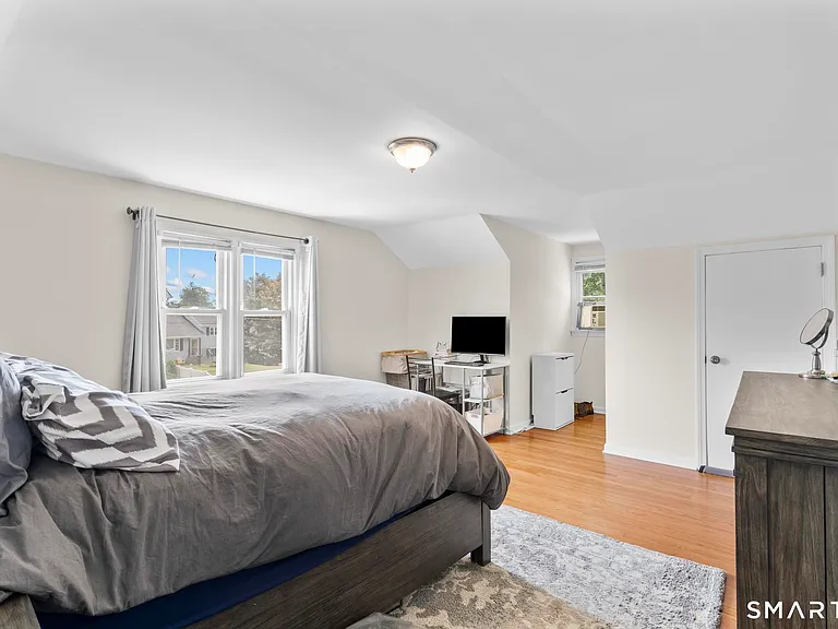 216 Country Rd — Photo 14