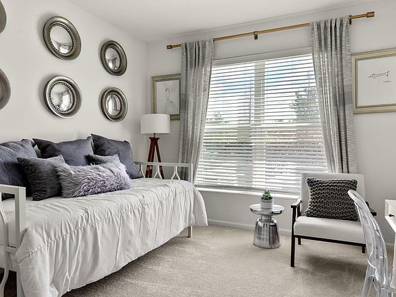 Horizon Wiregrass Ranch - Bedroom