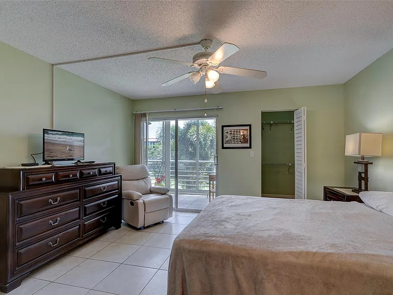 3102 Portofino Point #K3 — Photo 15