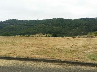 700 N View Dr, Winchester, OR 97495