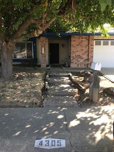 4305 Leafmont Way, Sacramento, CA, 95826