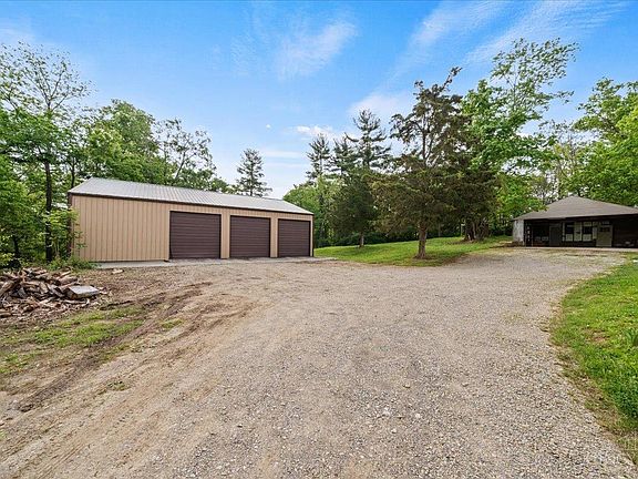 2nd image of 4770 Dent Rd