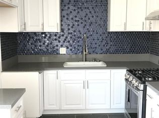 1052 Carob Way APT 16, Montebello, CA 90640