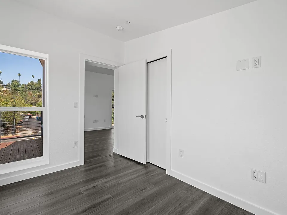 422-426.5 San Pascual Ave #&-6700-6712