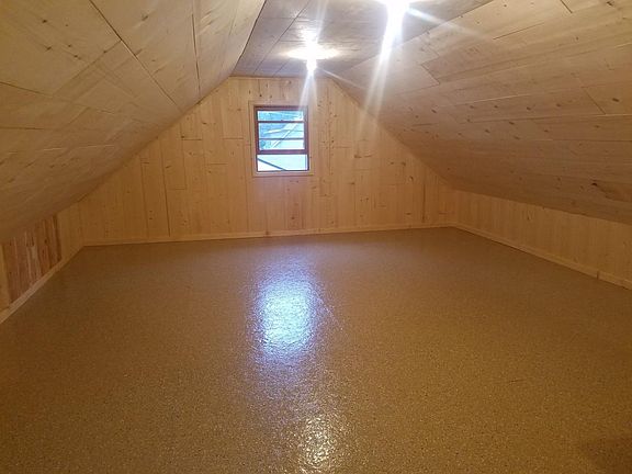 Finished Bonus Room Above Garage