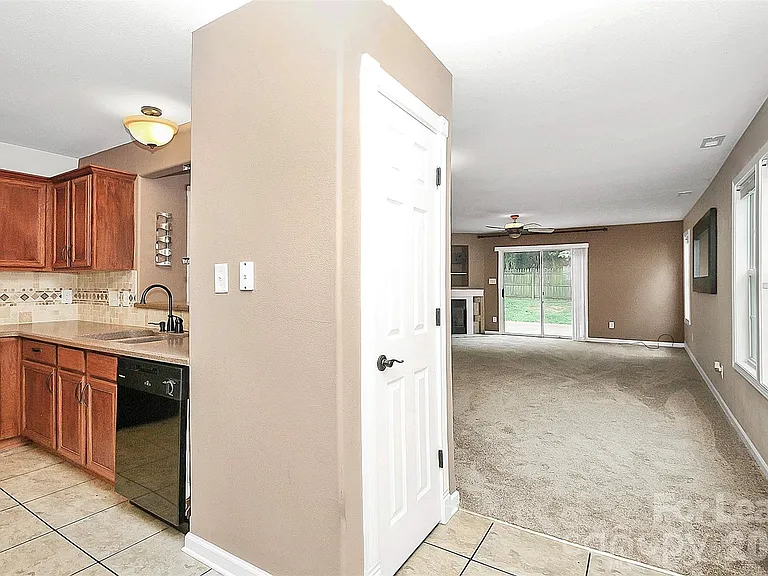5227 Silabert Ave — Photo 3