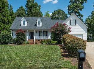 802 Stuart Ct, Mebane, NC 27302