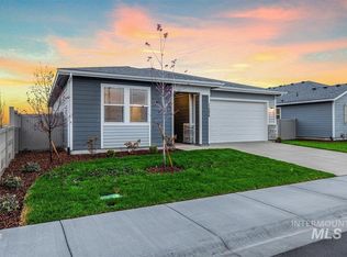 7833 E Myrtle Beach Dr, Nampa, ID 83687
