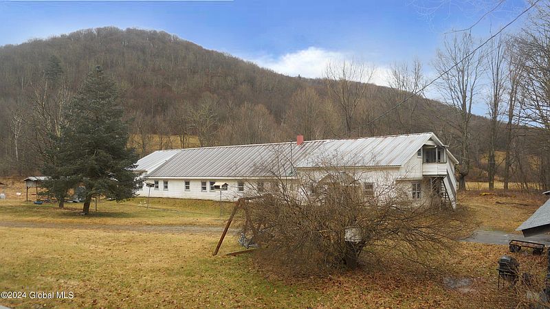 2nd image of 944 Camden Valley Road