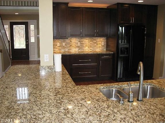4th image of 10411 Pleasant Vista Dr