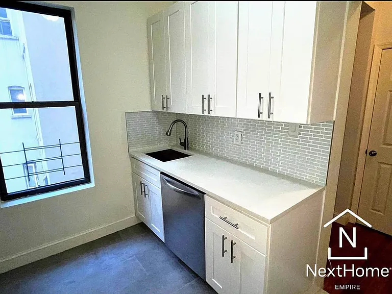 3084 34th St #2F — Photo 3