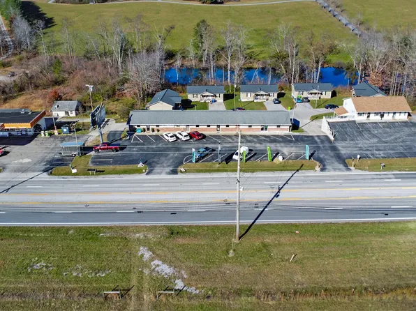 801 Peavine Rd, Crossville, TN 38571