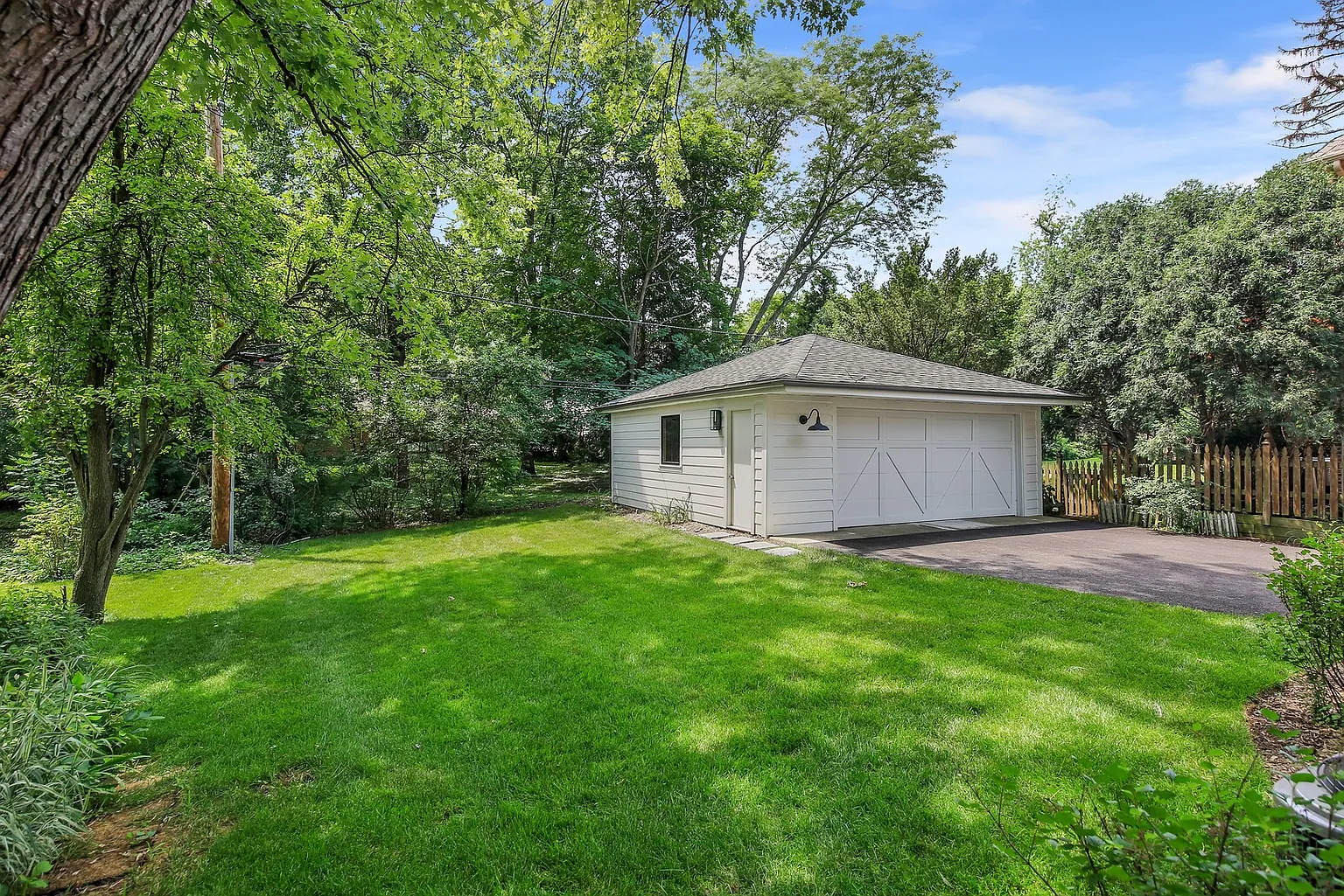 411 Colfax Ave photo 1