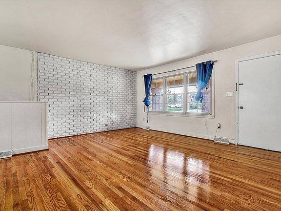 3rd image of 3801 Fleming Ave NE