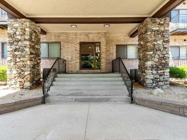 181 Littleton Rd #142-2, Chelmsford, MA 01824