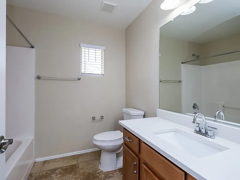 2451 E Vermont Dr — Photo 14
