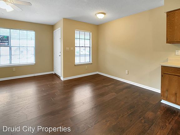 5th image of 2511 48th Pl E Unit D