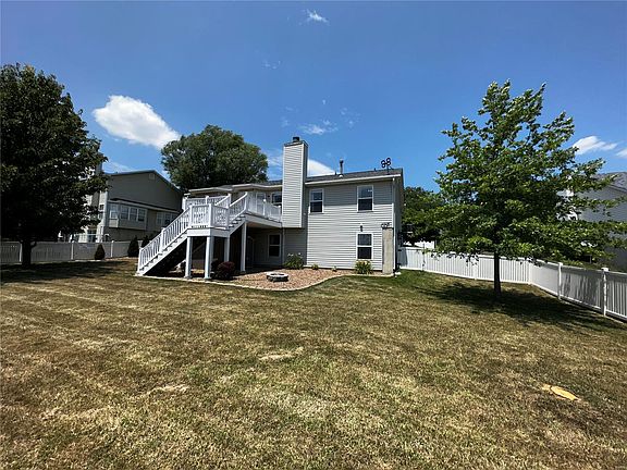 3rd image of 44 Glen Meadows Dr