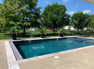 956 Lafayette Landing Dr, Saint Charles, MO 63303