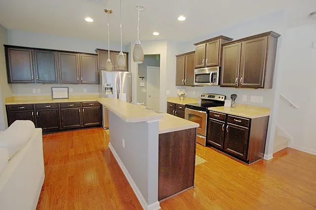 2708 Evanston Ave — Photo 3