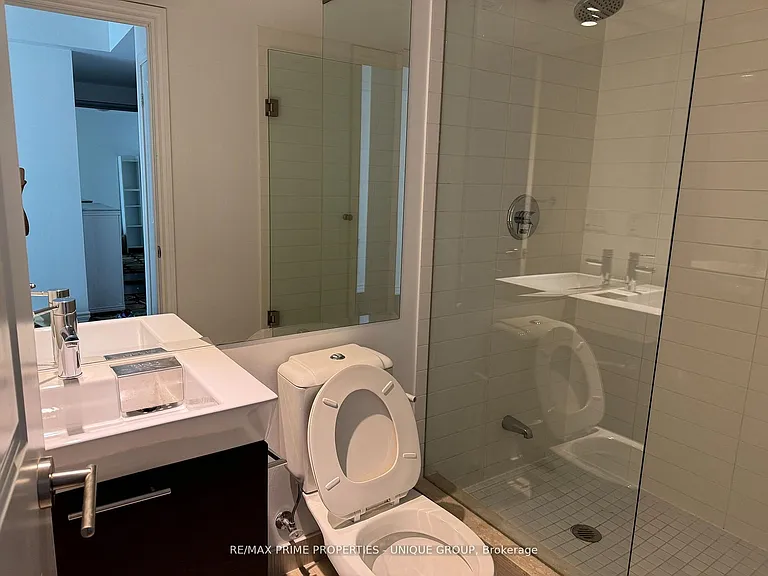 386 Yonge St #5316 — Photo 20