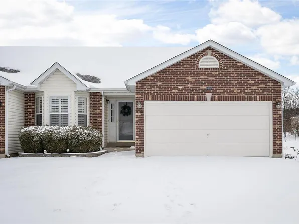 1018 Pin Oak Dr, Warrenton, MO 63383