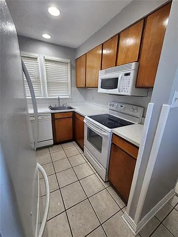 14 Gelbke Dr — Photo 9
